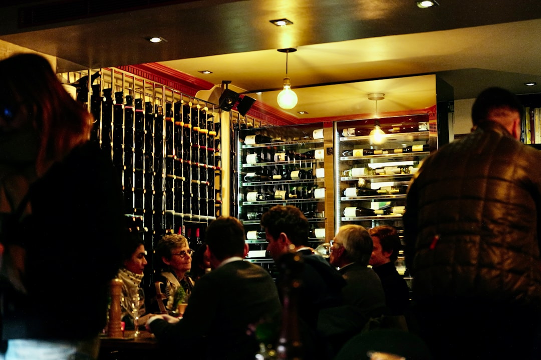 À quelle température servir le vin ? Ce que votre réfrigérateur ne vous dira jamais
